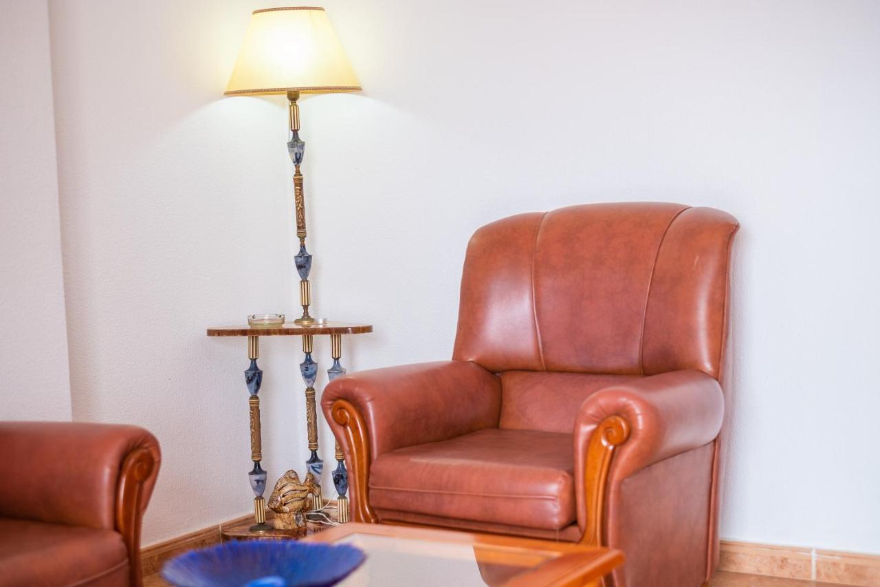 Apartamento Las Torres Conil De La Frontera Exteriör bild